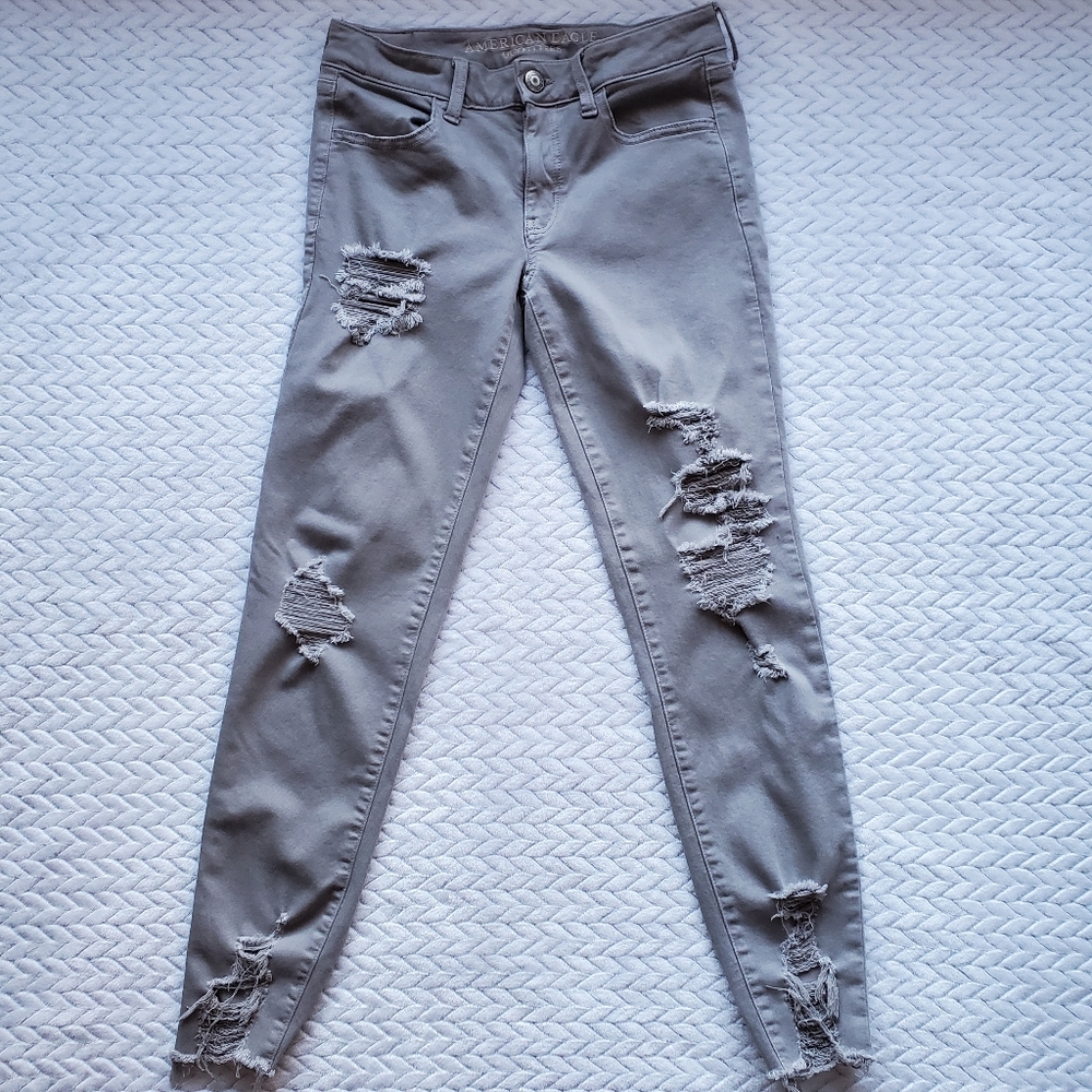 AEO Super Stretch Distressed Denim Jegging Jeans Size 6 Regular